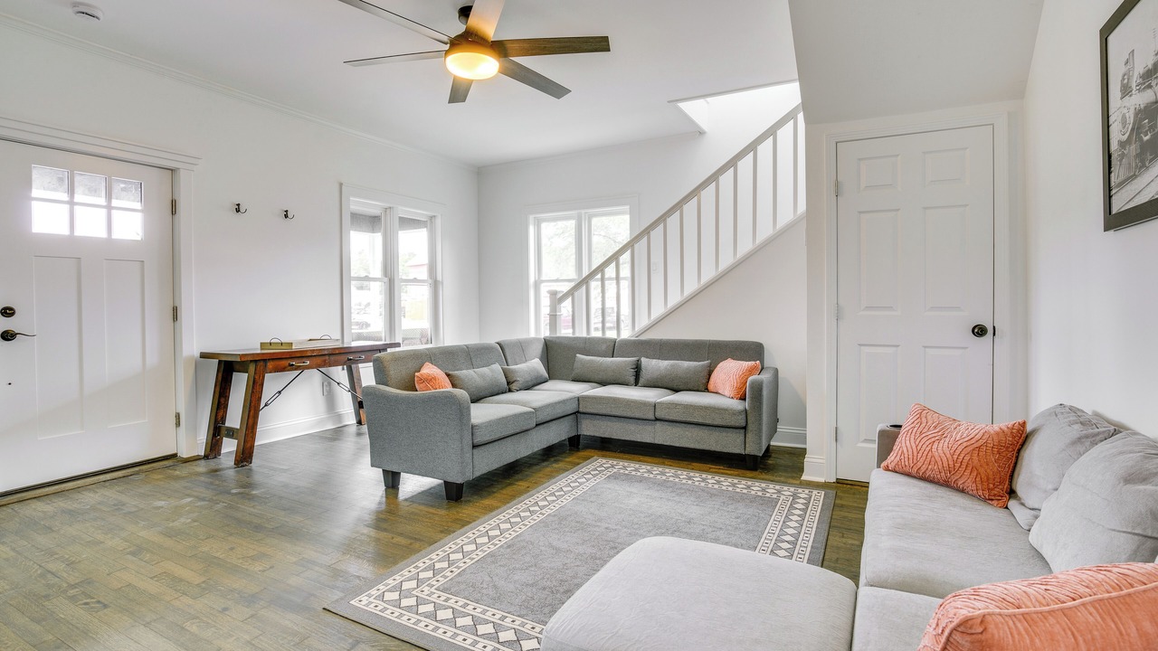 Photo of Livingroom in Holt