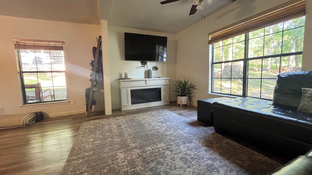 Photo of Livingroom in Fort Towson