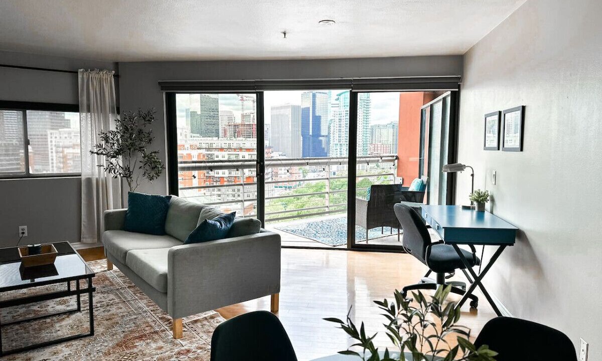 Photo of Livingroom in Five Points