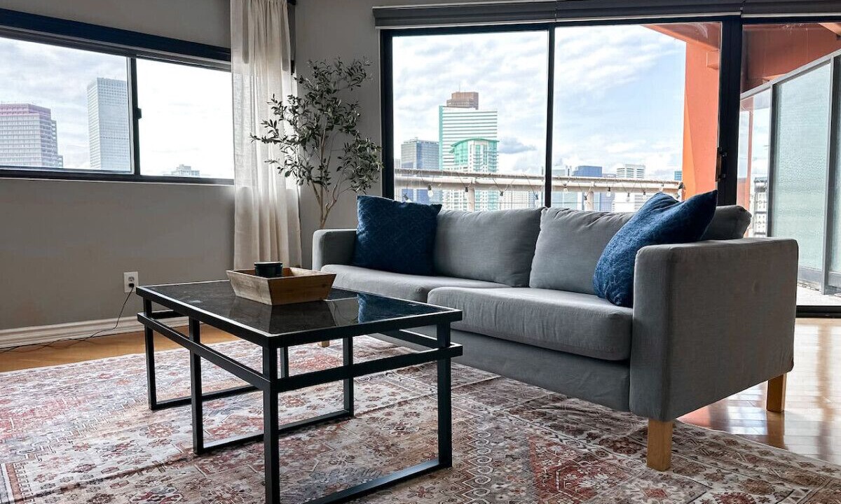 Photo of Livingroom in Five Points
