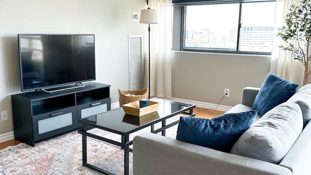 Photo of Bedroom in Five Points