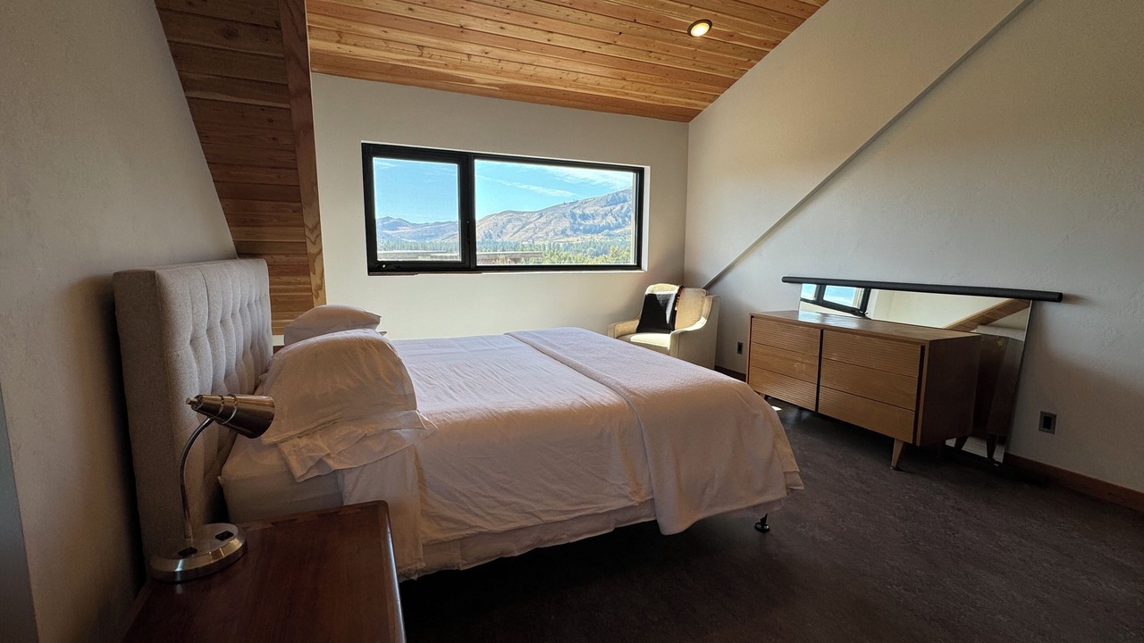 Photo of Bedroom in Winthrop