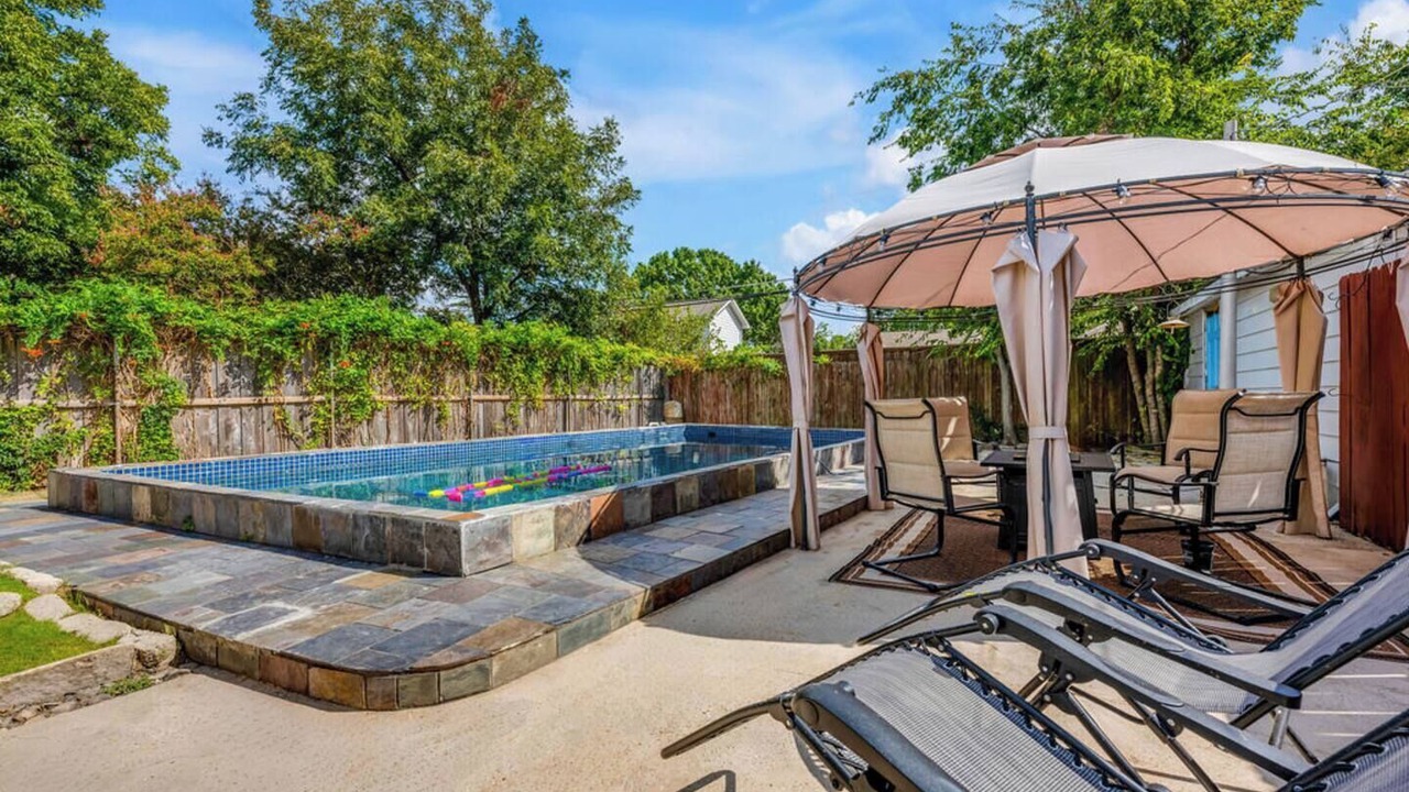 Photo of Outdoor in Oak Cliff