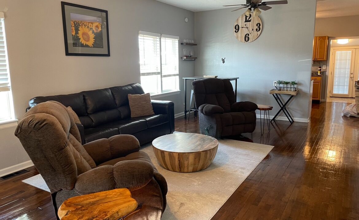 Photo of Livingroom in Great Bend