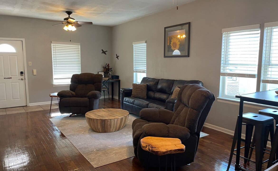 Photo of Livingroom in Great Bend