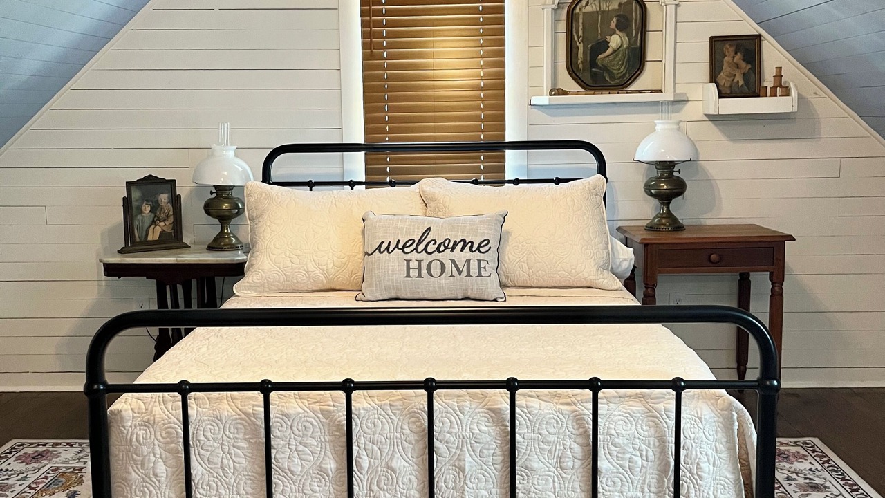 Photo of Bedroom in Shiner