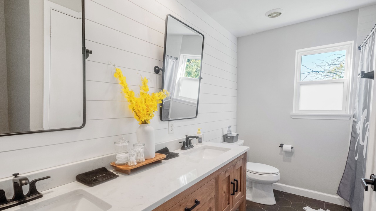 Photo of Bathroom in Graford