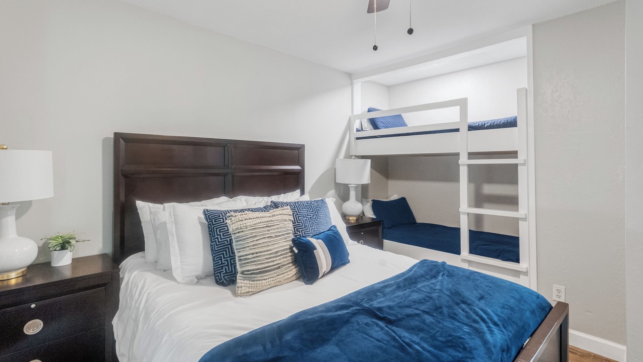 Photo of Bedroom in Graford