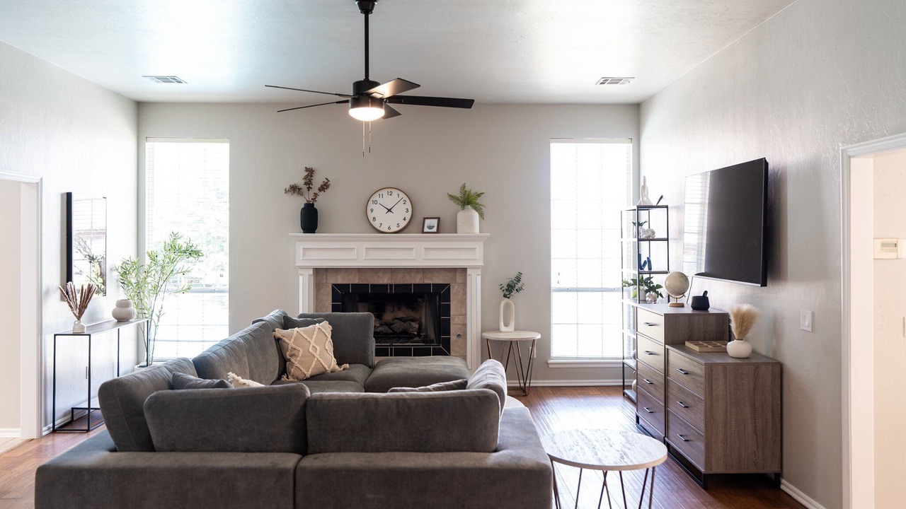Photo of Livingroom in Remington