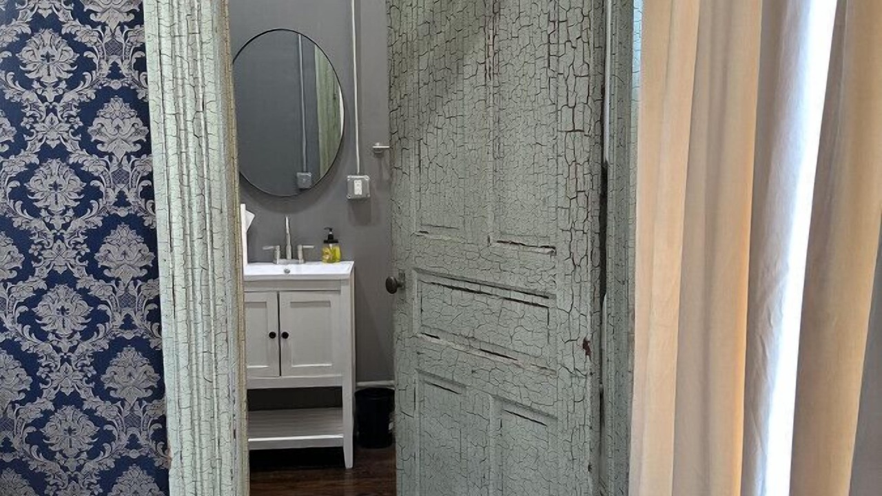 Photo of Bathroom in Okemah