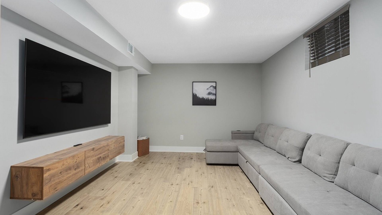 Photo of Livingroom in Clay County