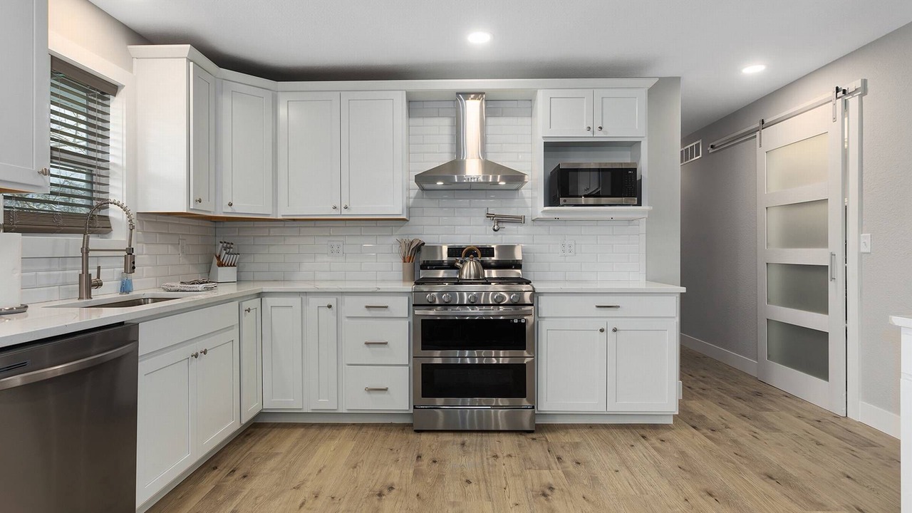 Photo of Kitchen in Clay County