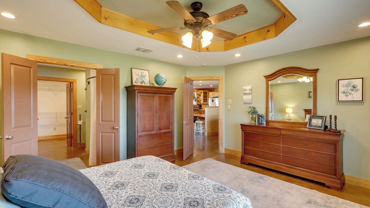 Photo of Bedroom in Baird