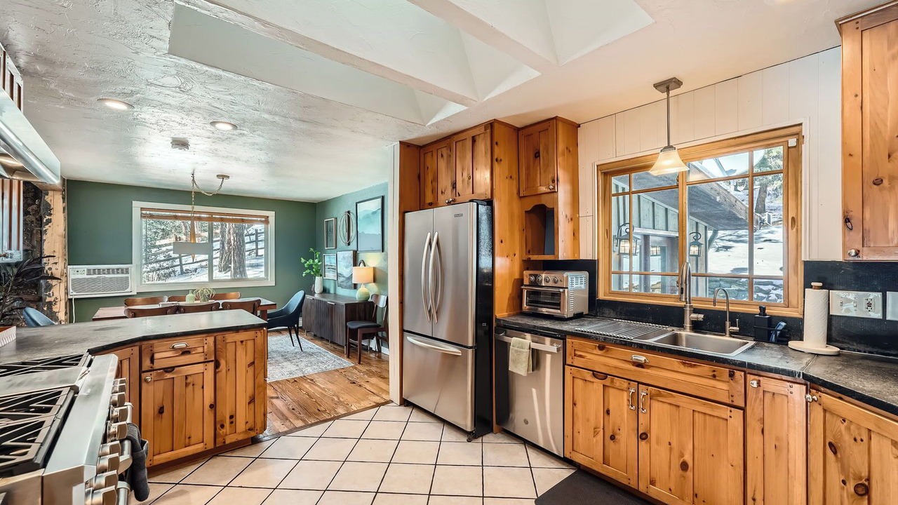 Photo of Kitchen in North Central Evergreen