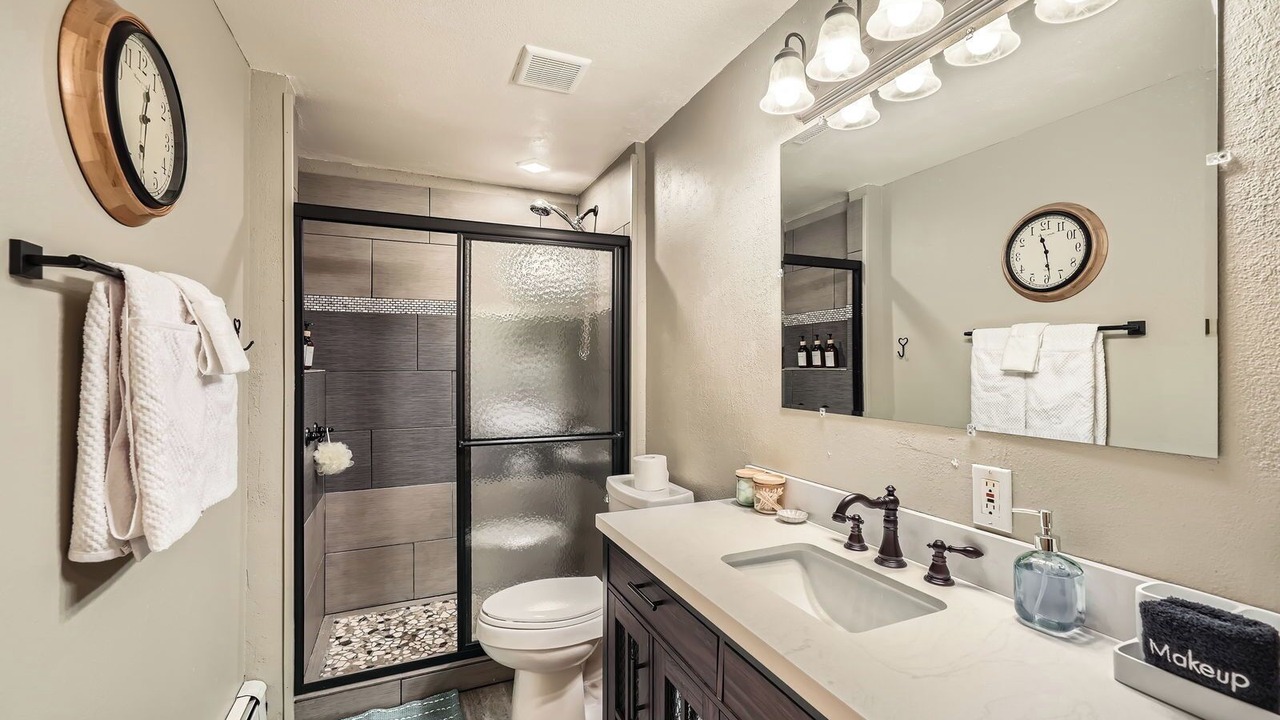 Photo of Bathroom in North Central Evergreen