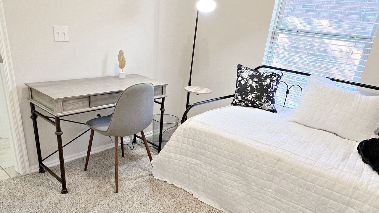 Photo of Bedroom in Yukon