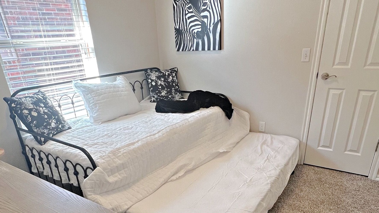 Photo of Bedroom in Yukon