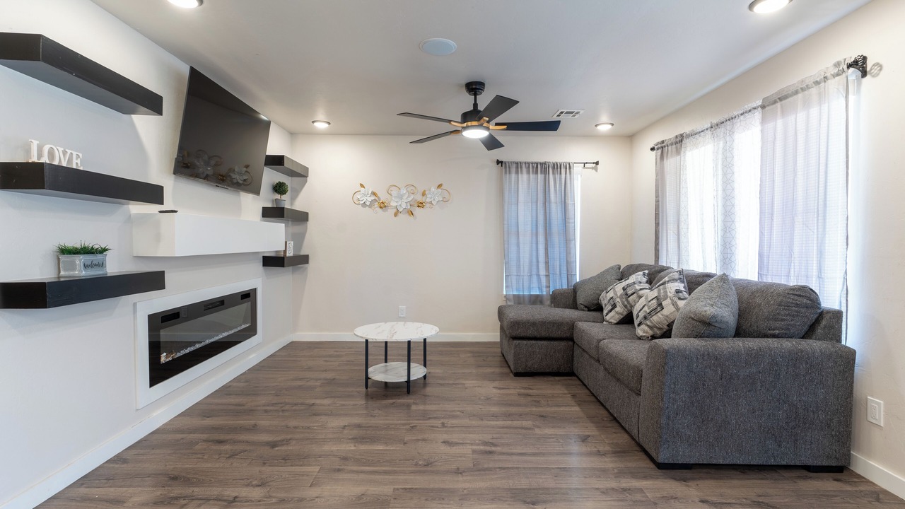 Photo of Livingroom in Central Oklahoma City