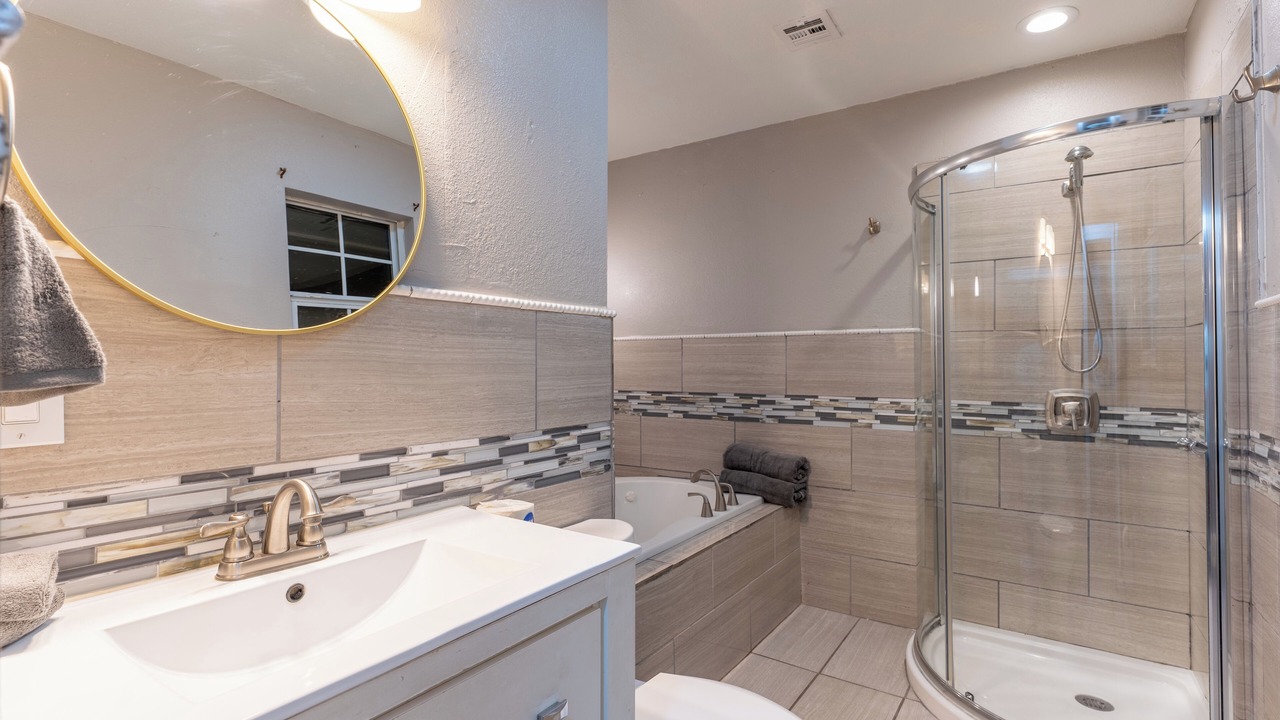 Photo of Bathroom in Central Oklahoma City