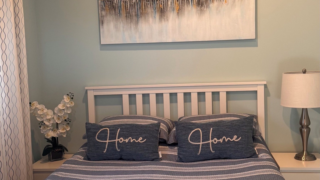 Photo of Bedroom in Hansville