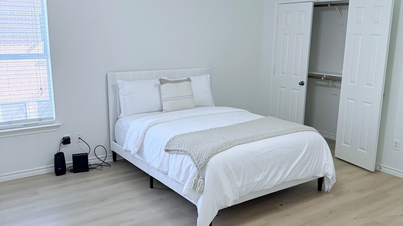 Photo of Bedroom in Hurst