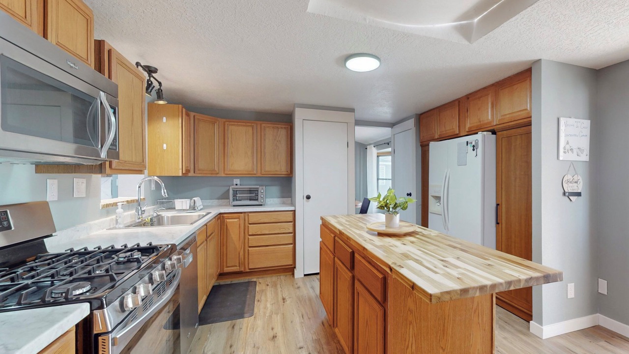 Photo of Kitchen in Jade Park