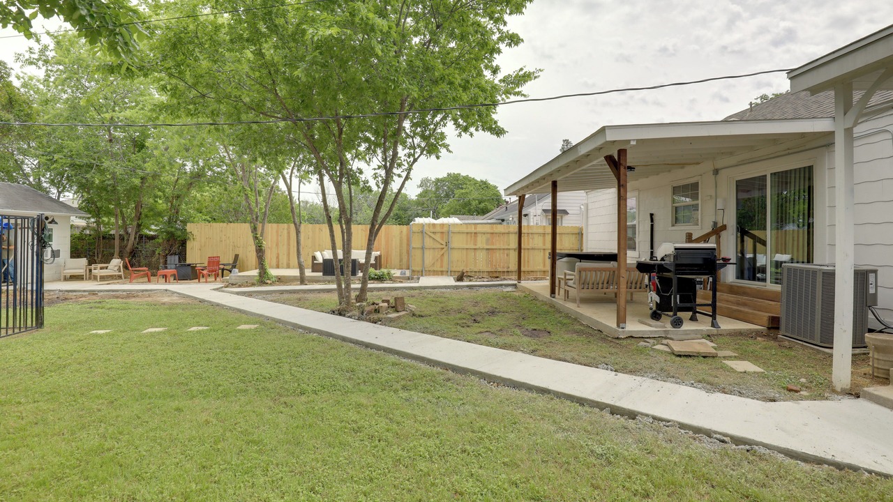 Photo of Outdoor in Central Arlington