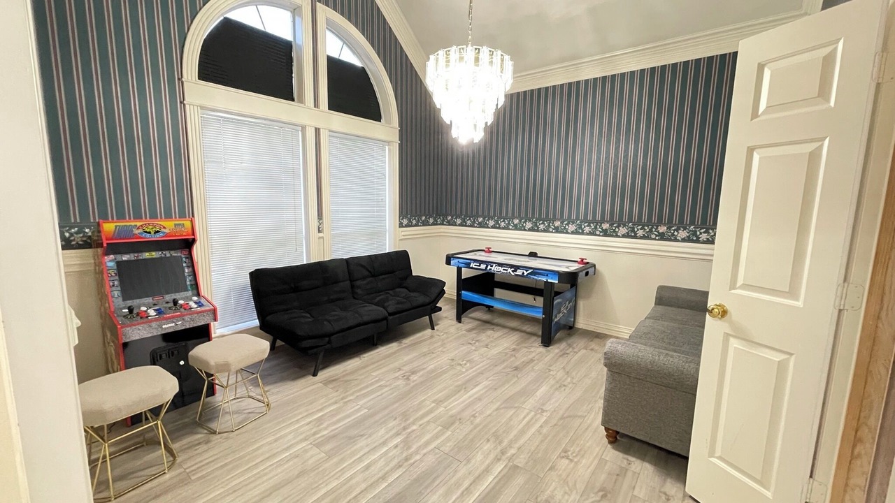 Photo of Livingroom in Bedford
