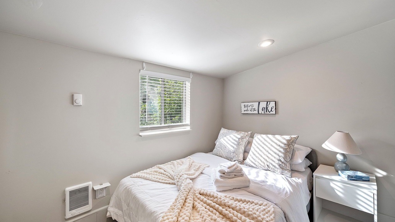 Photo of Bedroom in SeaTac