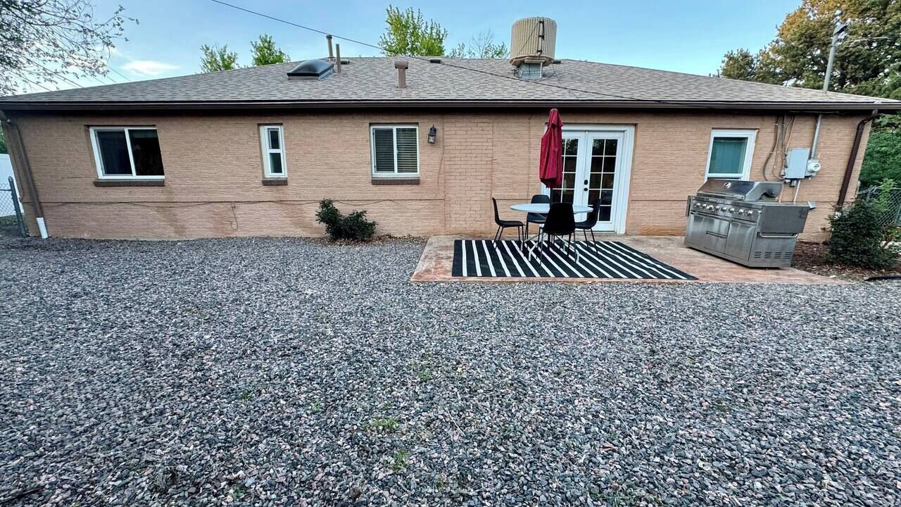 Photo of Outdoor in Jewell Heights - Hoffman Heights