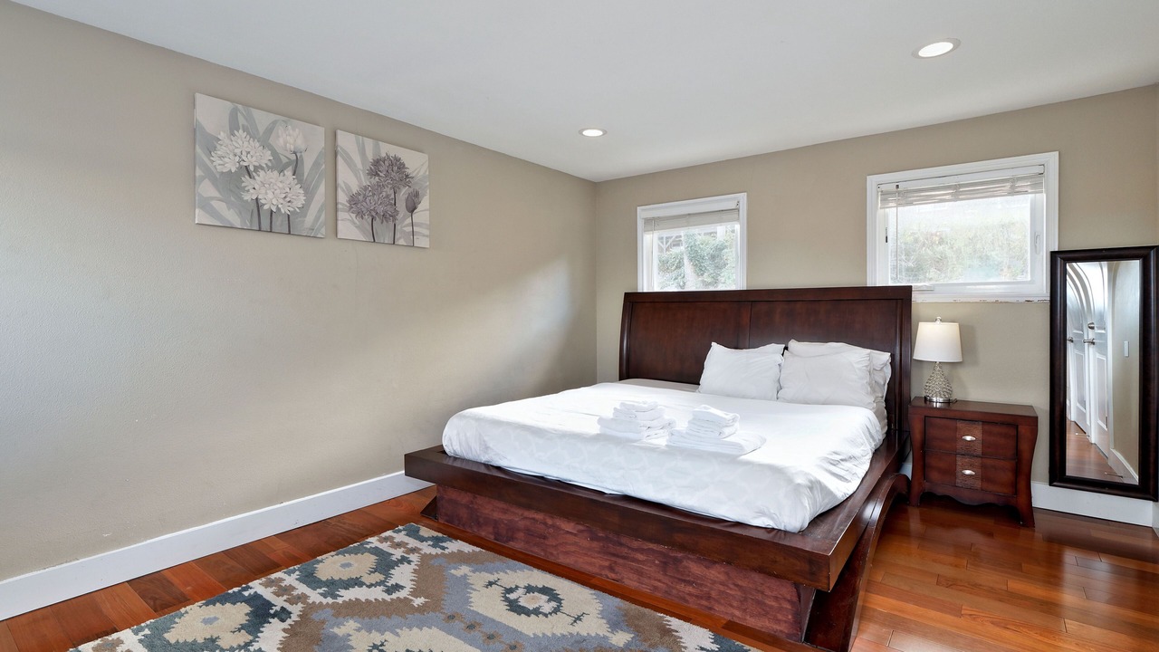 Photo of Bedroom in Bryn Mawr-Skyway