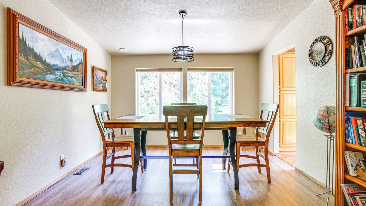 Photo of Livingroom in Mead