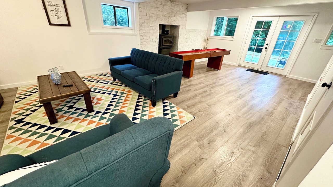 Photo of Livingroom in West Hills