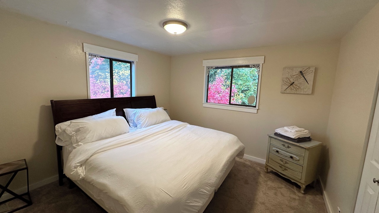 Photo of Bedroom in West Hills