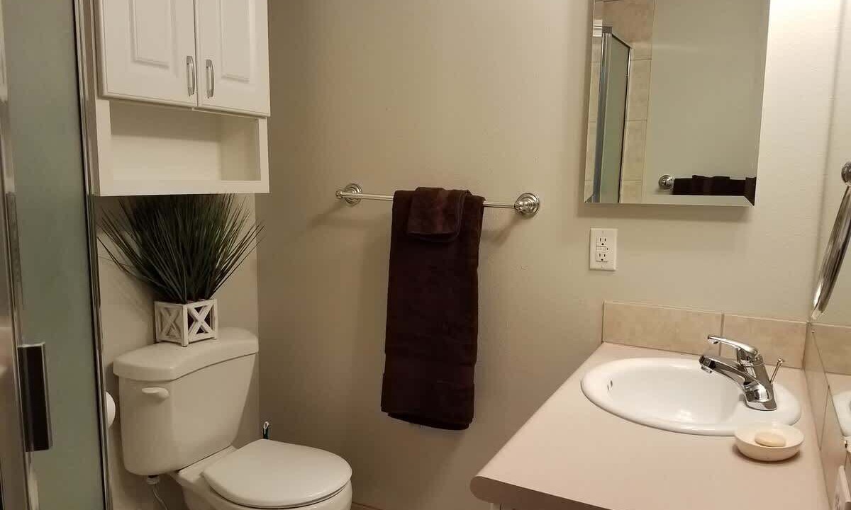 Photo of Bathroom in Sixth Ave West