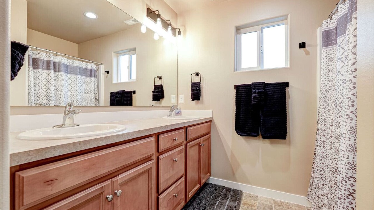 Photo of Bathroom in Hermiston