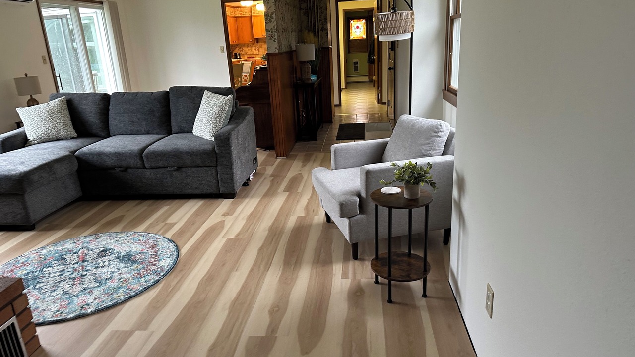 Photo of Livingroom in Forks