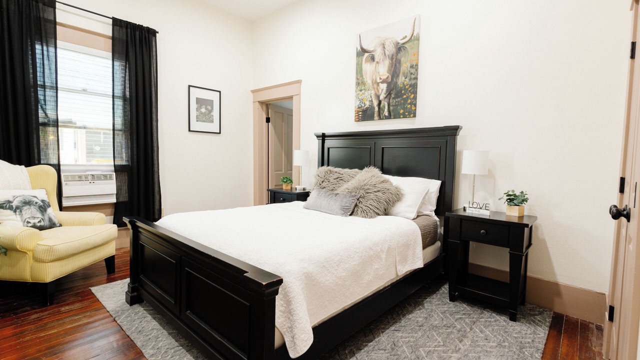 Photo of Bedroom in Hillsboro