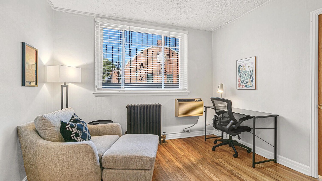 Photo of Livingroom in City Park