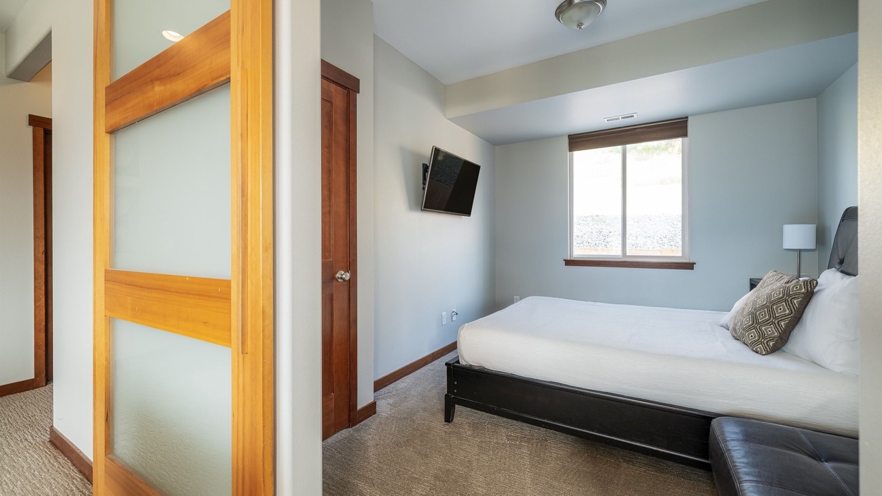 Photo of Bedroom in Manson