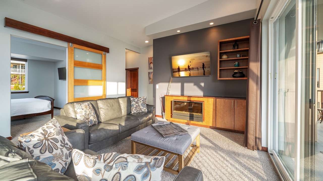 Photo of Livingroom in Manson