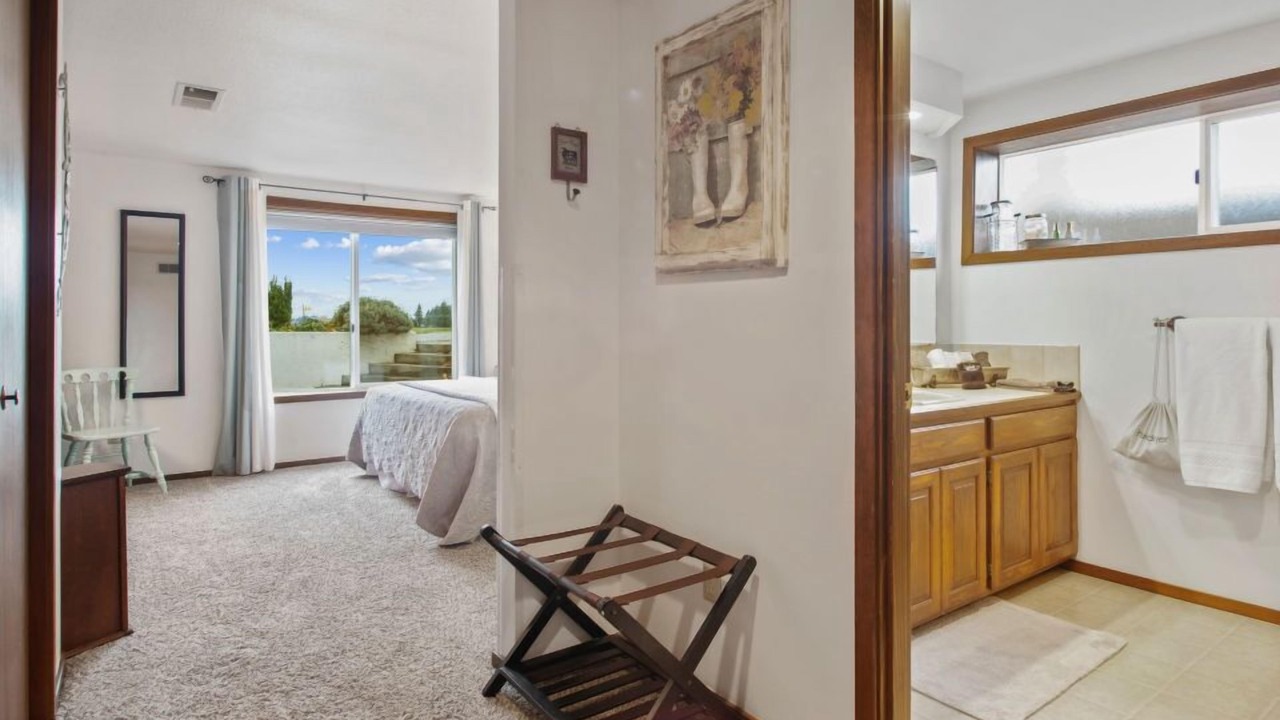 Photo of Bathroom in Lynden
