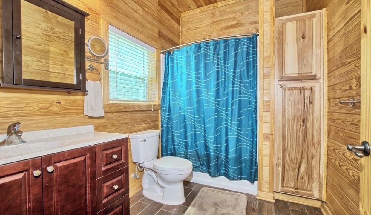 Photo of Bathroom in Milam