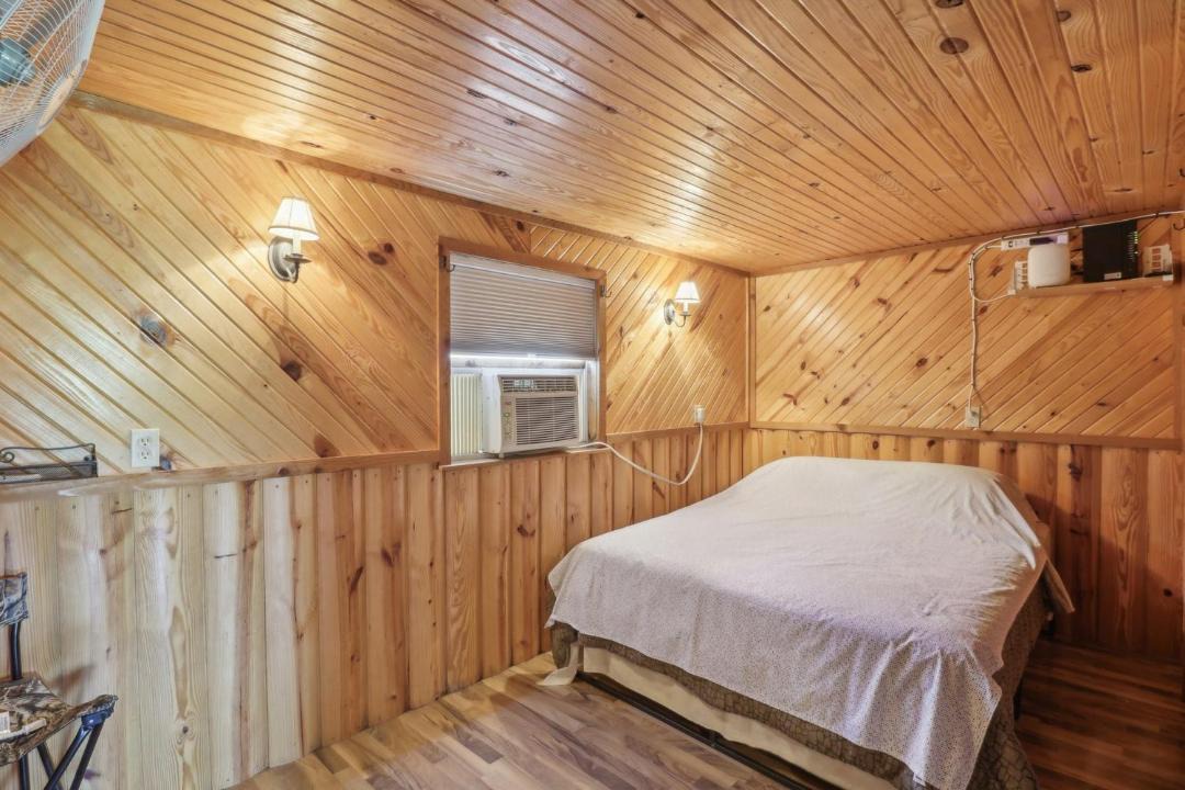 Photo of Bedroom in Fairport