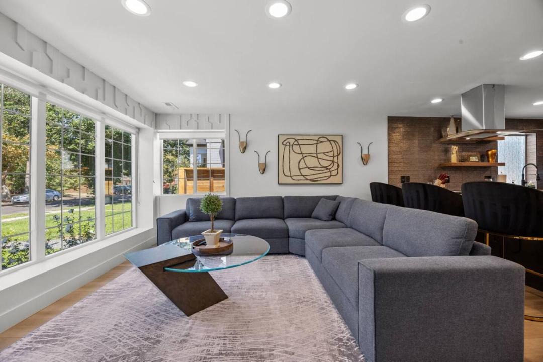 Photo of Livingroom in Washington Park