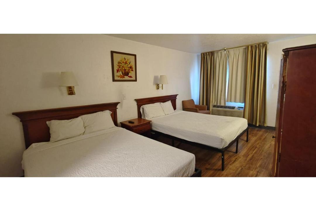Photo of Bedroom in Trumbull Village