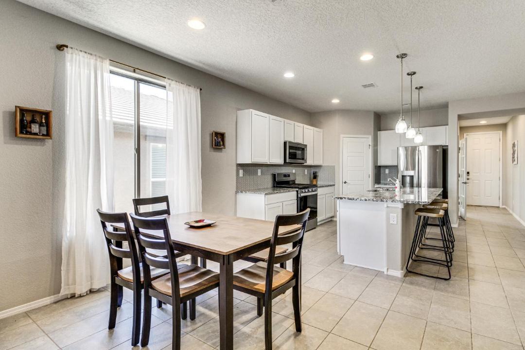 Photo of Kitchen in Los Lunas