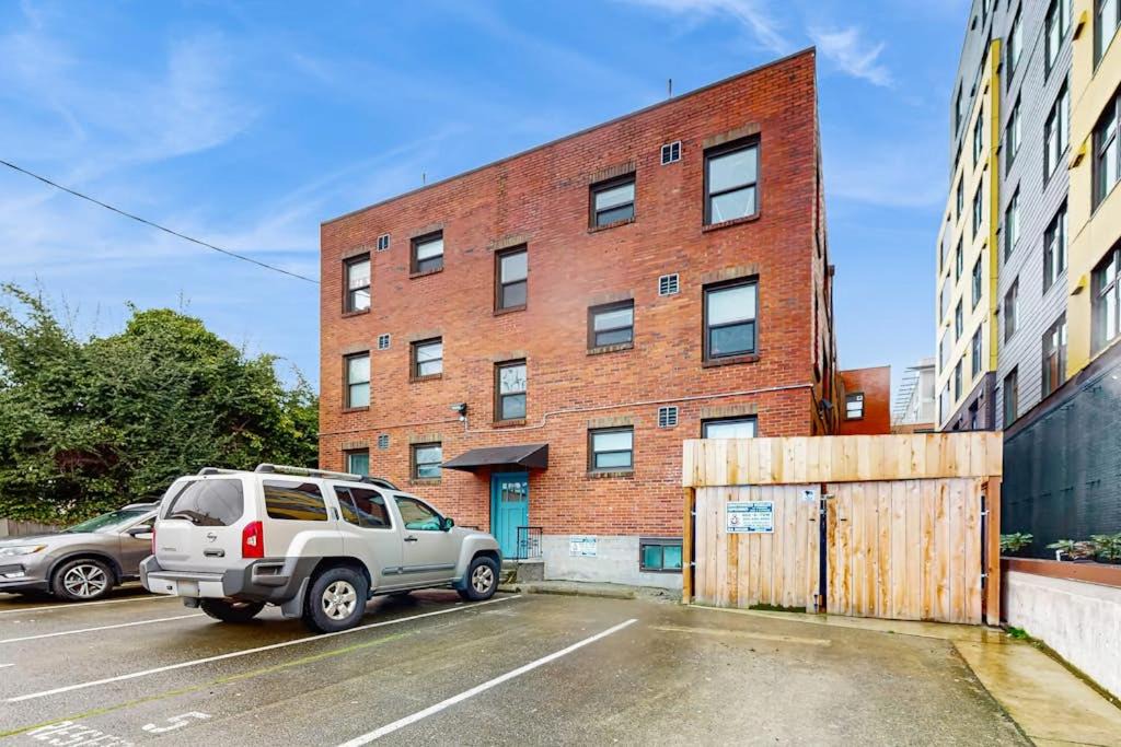 Photo of Others in Lower Queen Anne