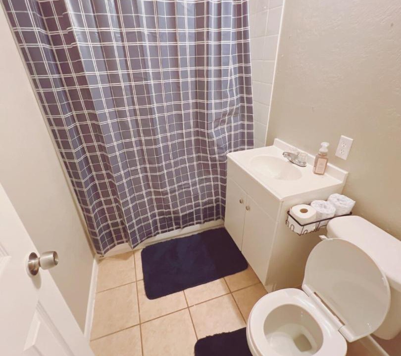 Photo of Bathroom in Central Oklahoma City