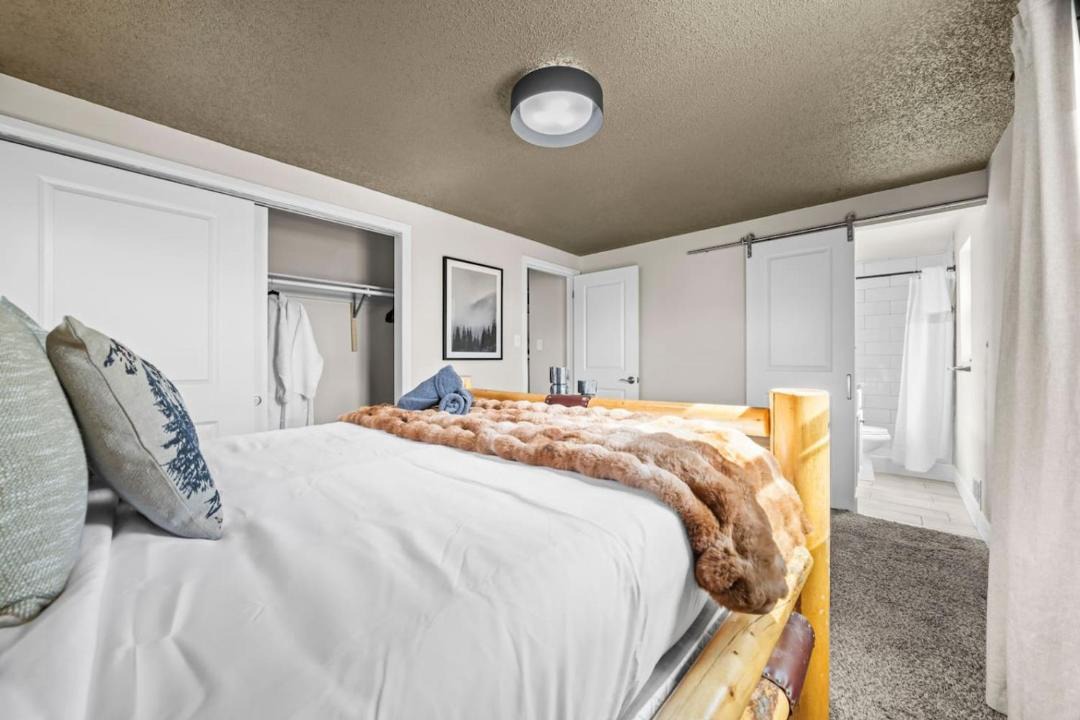 Photo of Bedroom in Northglenn